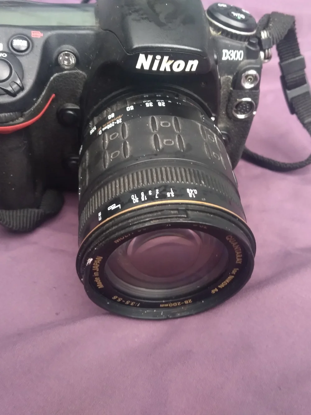 Nikon D3000 Series DSLR with 28-200mm Zoom Lens - Black